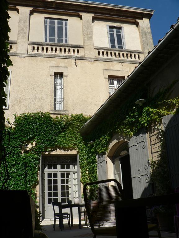 Chambres D'Hotes Maison Auguste Salon-de-Provence Esterno foto